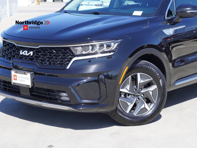 Used 2023 Kia Sorento EX FWD image 4