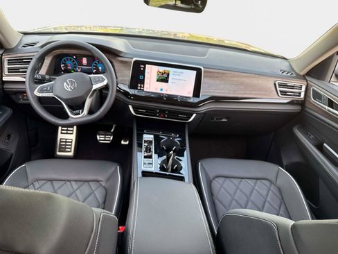 New 2026 Volkswagen Atlas SEL Premium R-Line image 11