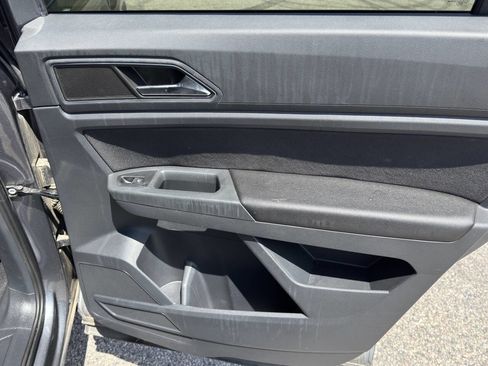 Used 2018 Volkswagen Atlas Launch Edition image 17