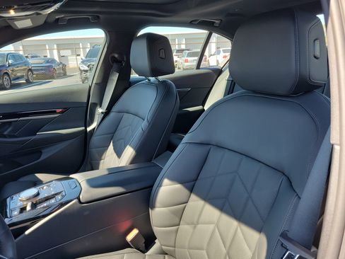 Used 2026 BMW 530i w/ M Sport Package image 21