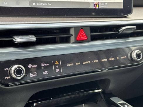 New 2025 Kia Sorento SX Prestige image 23