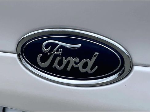 Used 2016 Ford Fusion Energi Titanium image 30