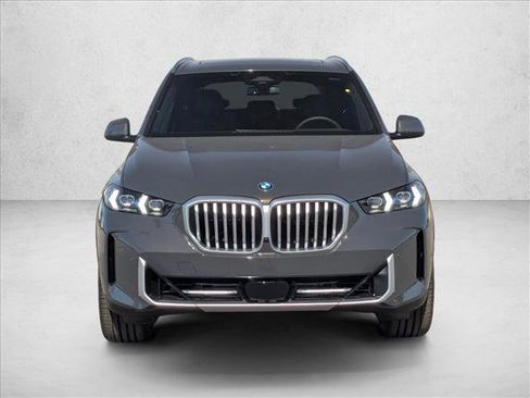 New 2026 BMW X5 sDrive40i image 6