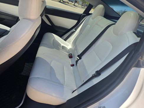 Used 2018 Tesla Model 3 Long Range image 24