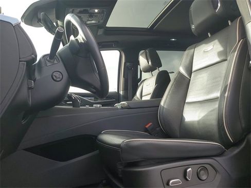 Used 2023 Cadillac Escalade ESV Sport w/ Touring Package image 18