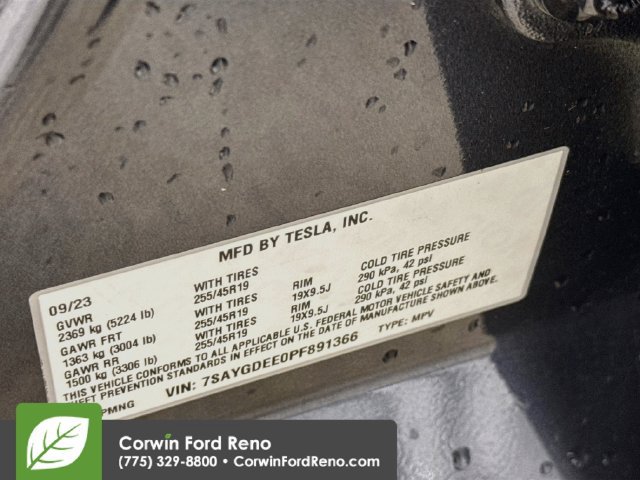 Used 2023 Tesla Model Y AWD image 32