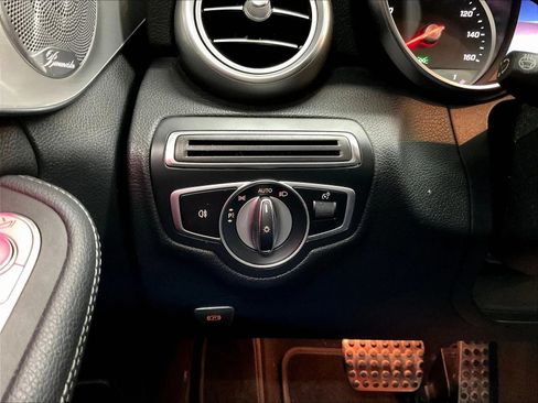 Used 2020 Mercedes-Benz C 300 4MATIC Sedan image 25