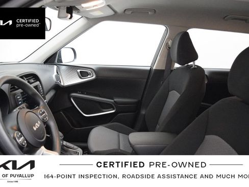 Certified 2025 Kia Soul LX w/ LX Technology Package FWD image 11