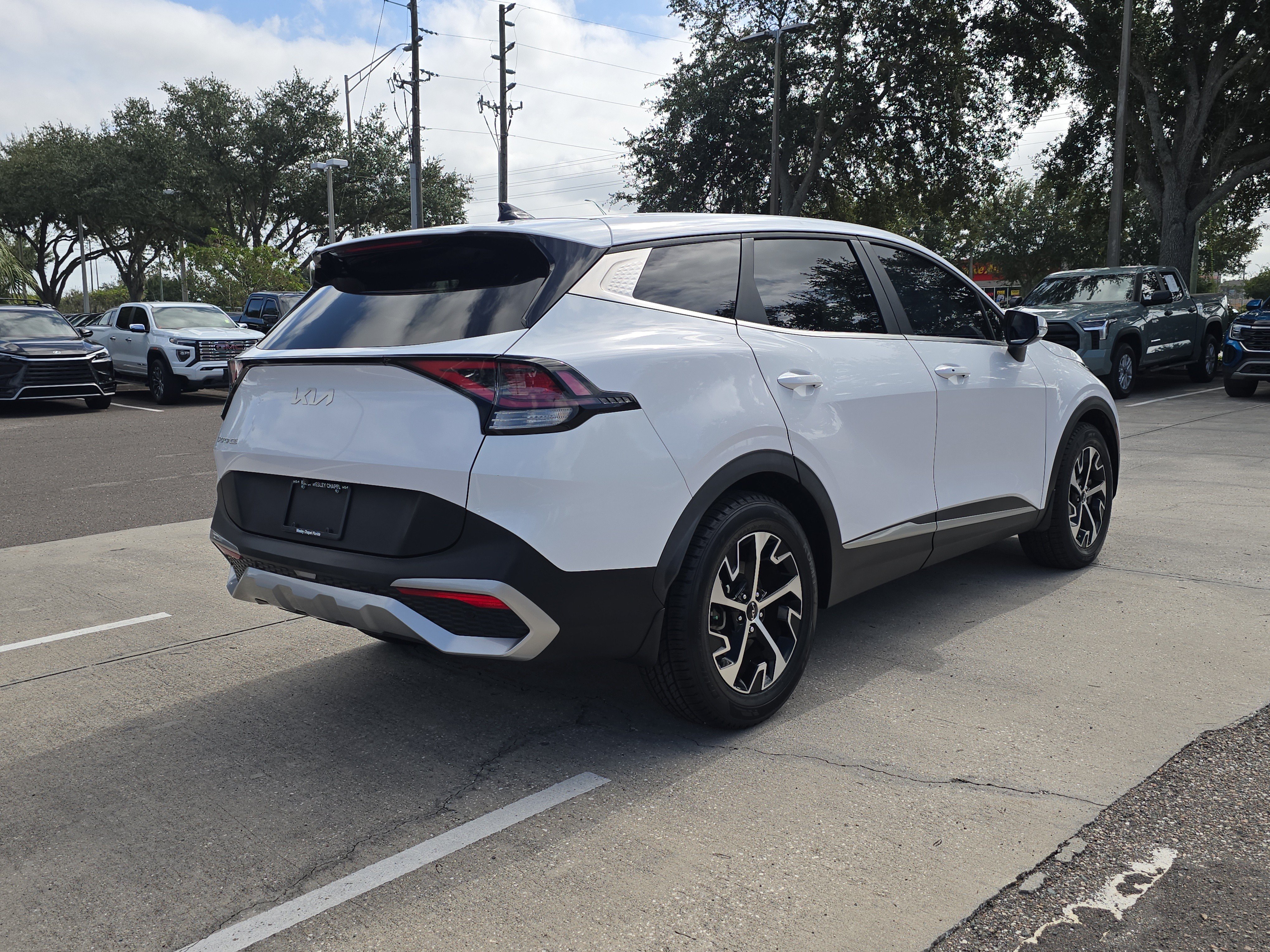 Certified 2023 Kia Sportage EX FWD image 7