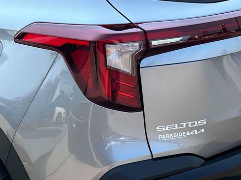 Used 2025 Kia Seltos SX AWD/4WD image 34