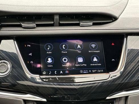 Used 2025 Cadillac XT6 Premium Luxury w/ Technology Package image 3