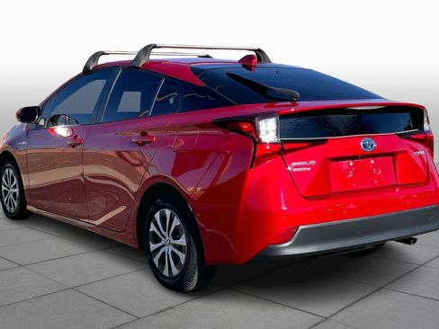 Certified 2022 Toyota Prius LE image 10
