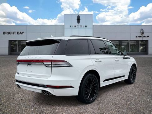 Used 2023 Lincoln Aviator Reserve w/ Equipment Group 201A AWD/4WD image 5