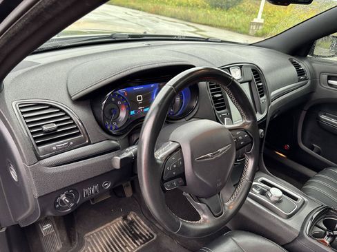 Used 2016 Chrysler 300 S AWD/4WD image 35