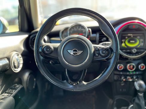 Used 2016 MINI Cooper S image 21