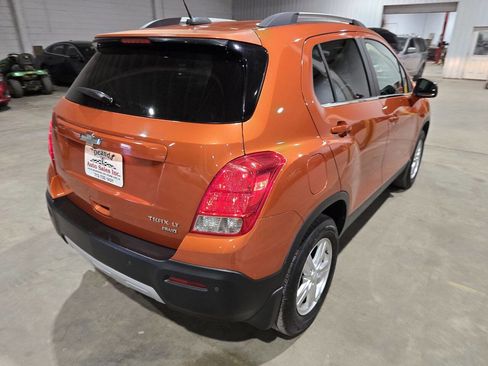 Used 2015 Chevrolet Trax LT w/ LT Sun and Sound Package AWD/4WD image 10