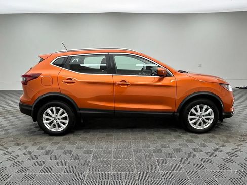 Used 2020 Nissan Rogue Sport SV FWD image 6