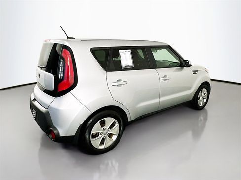 Used 2016 Kia Soul Base image 8