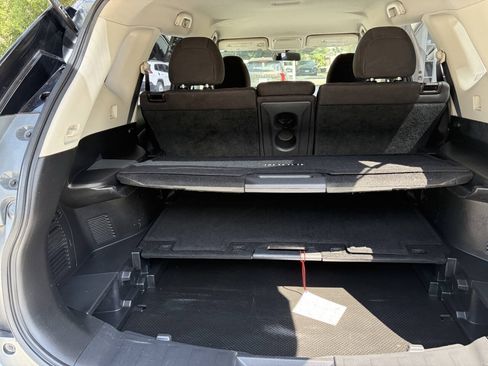 Used 2015 Nissan Rogue S AWD/4WD image 5