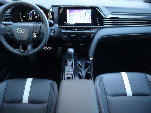 Certified 2025 Toyota Camry SE image 13