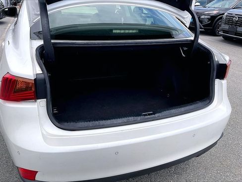 Used 2017 Lexus IS 200t w/ Premium Package RWD image 35