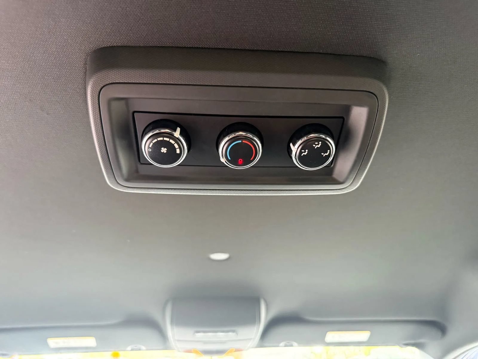 Used 2014 Dodge Grand Caravan SXT FWD image 28