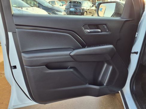 Used 2023 Chevrolet Colorado LT w/ LT Convenience Package image 16