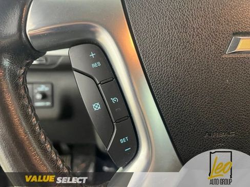 Used 2017 Chevrolet Traverse LT AWD/4WD image 17