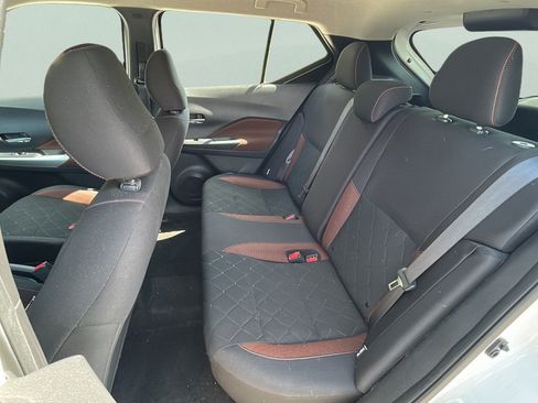 Used 2020 Nissan Kicks SR FWD image 13