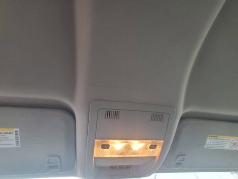 Used 2009 GMC Sierra 3500 SLE w/ Convenience Package image 19