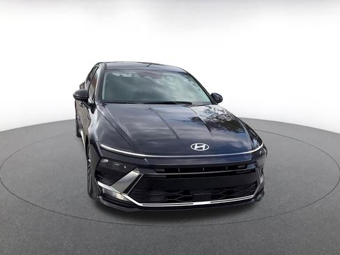 Used 2025 Hyundai Sonata SEL FWD image 3