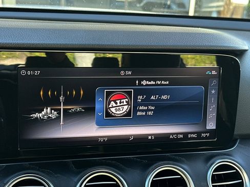 Certified 2018 Mercedes-Benz E 300 image 35