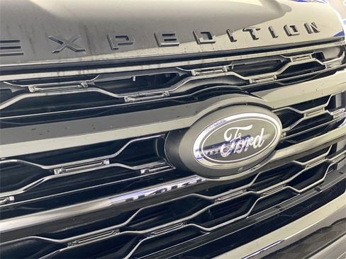 Used 2023 Ford Expedition Limited image 38