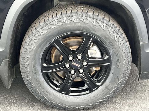 Used 2020 GMC Acadia AT4 w/ Driver Alert Package II image 6