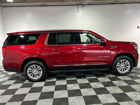 Used 2023 GMC Yukon XL SLT w/ SLT Luxury Package AWD/4WD image 6