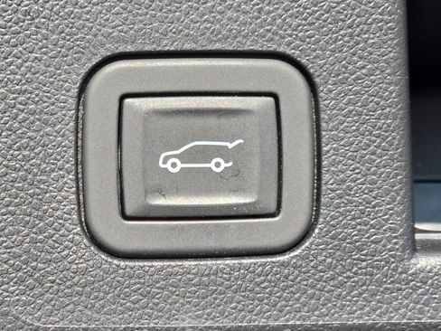 Used 2026 GMC Terrain Elevation w/ Elevation Premium Package image 13