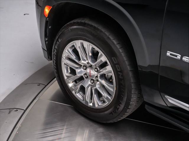 Used 2023 GMC Yukon XL Denali AWD/4WD image 13