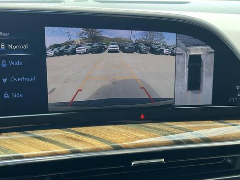 Used 2021 Cadillac Escalade ESV Sport Platinum image 34