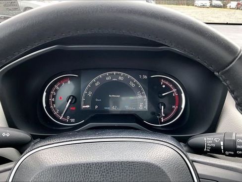 Used 2020 Toyota RAV4 Limited AWD/4WD image 13