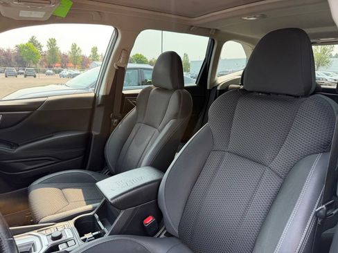 Used 2022 Subaru Forester Premium AWD/4WD image 14