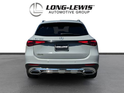 Used 2026 Mercedes-Benz GLC 300 image 5