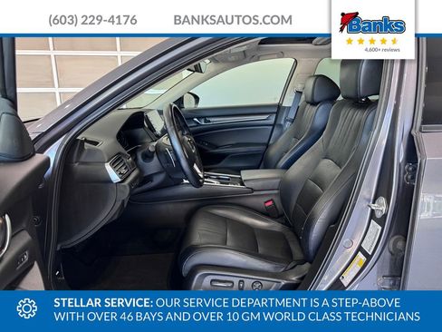 Used 2018 Honda Accord Touring image 8