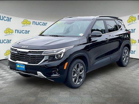 Used 2024 Kia Seltos S AWD/4WD image 3