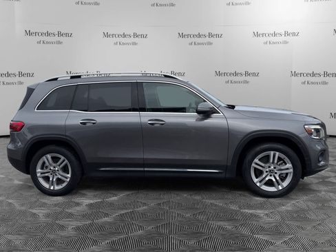 Used 2021 Mercedes-Benz GLB 250 4MATIC image 6