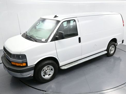 Used 2022 Chevrolet Express 2500 w/ Driver Convenience Package image 31
