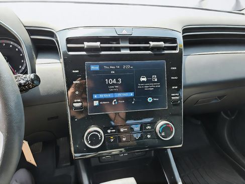 Used 2024 Hyundai Santa Cruz SE FWD image 17