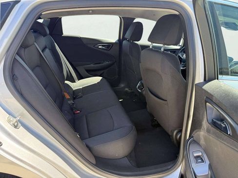 Used 2022 Chevrolet Malibu LT FWD image 13