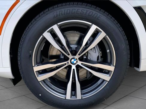 New 2026 BMW X7 xDrive40i w/ Executive Package image 12