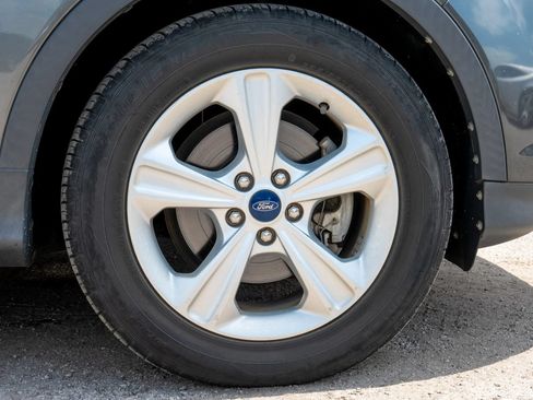 Used 2015 Ford Escape SE FWD image 12