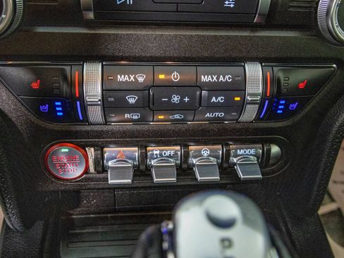 Used 2019 Ford Mustang GT Premium RWD image 26